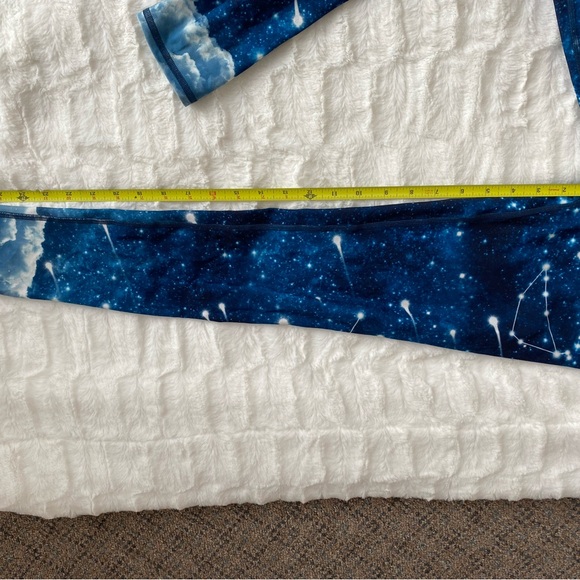 Niyama Sol barefoot legging: bundle includes Constellation and Shagreen Peony - Picture 10 of 13